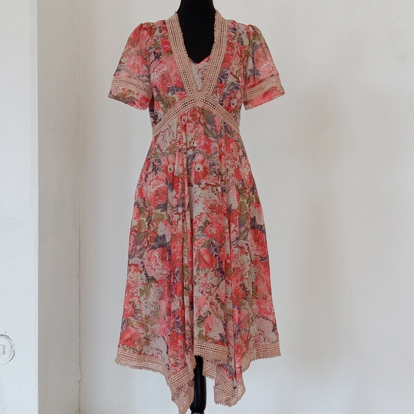 Anthropologie Dresses & Skirts - Anthropologie Ranna Gill flower bouquet dress